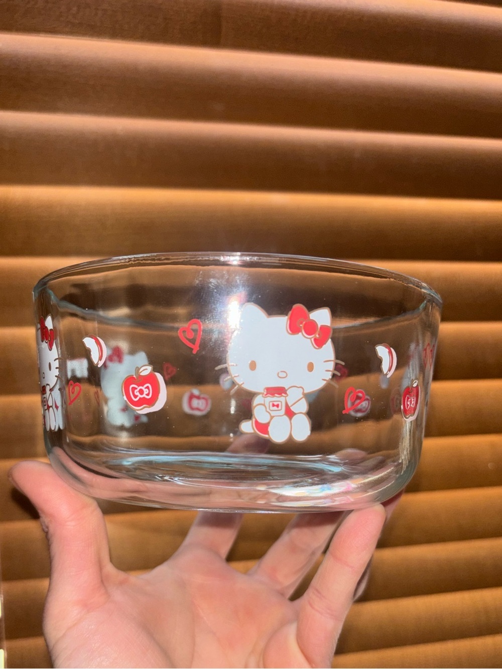 Hello Kitty Pyrex Bowl - Picture 3 of 7